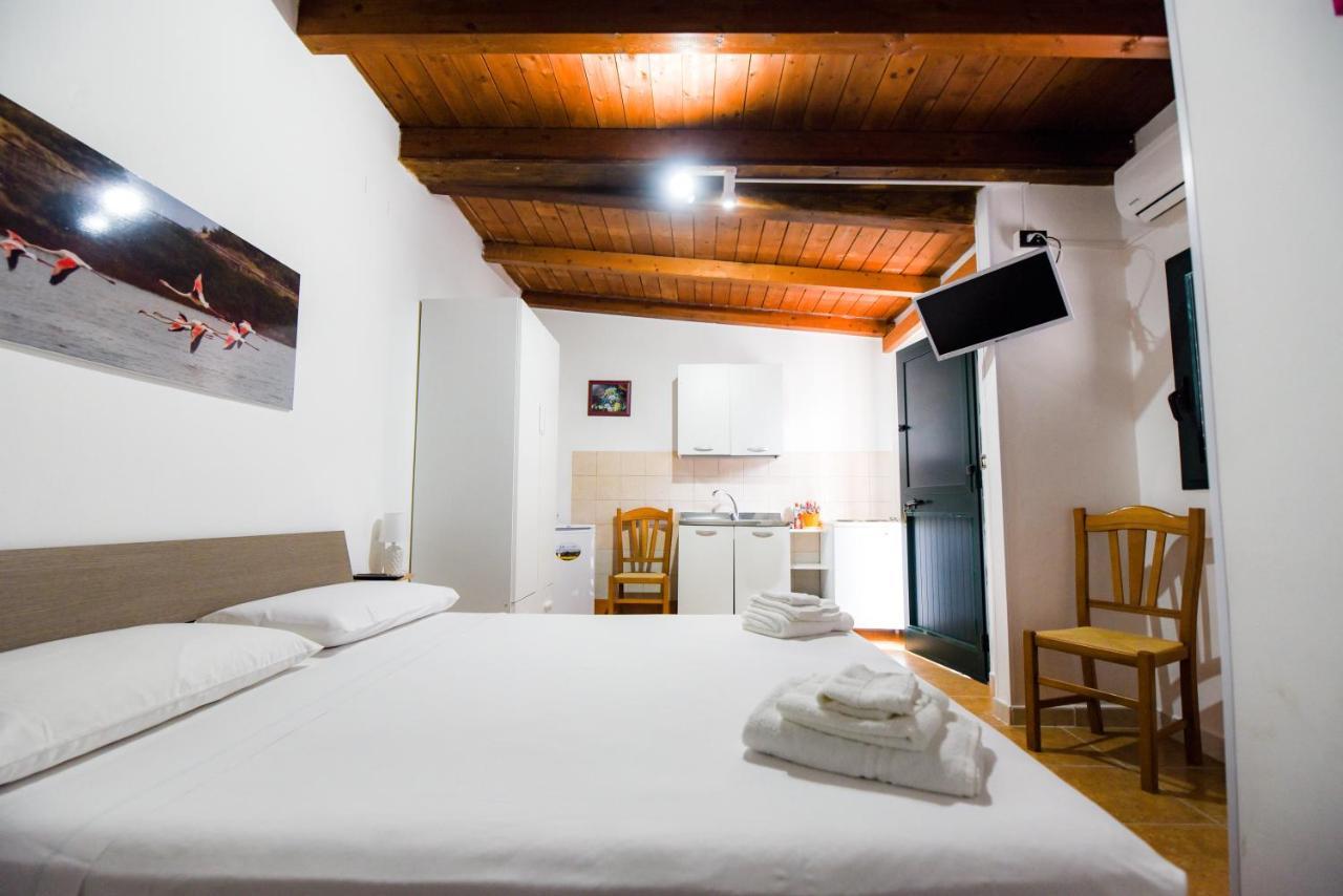 B&B Macchia Mediterranea San Pietro in Bevagna Kültér fotó